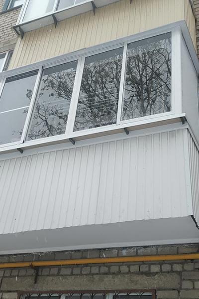 Остекление балкона в Липецке